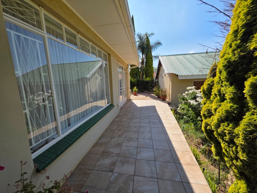 4 Bedroom Property for Sale in Dan Pienaar Free State